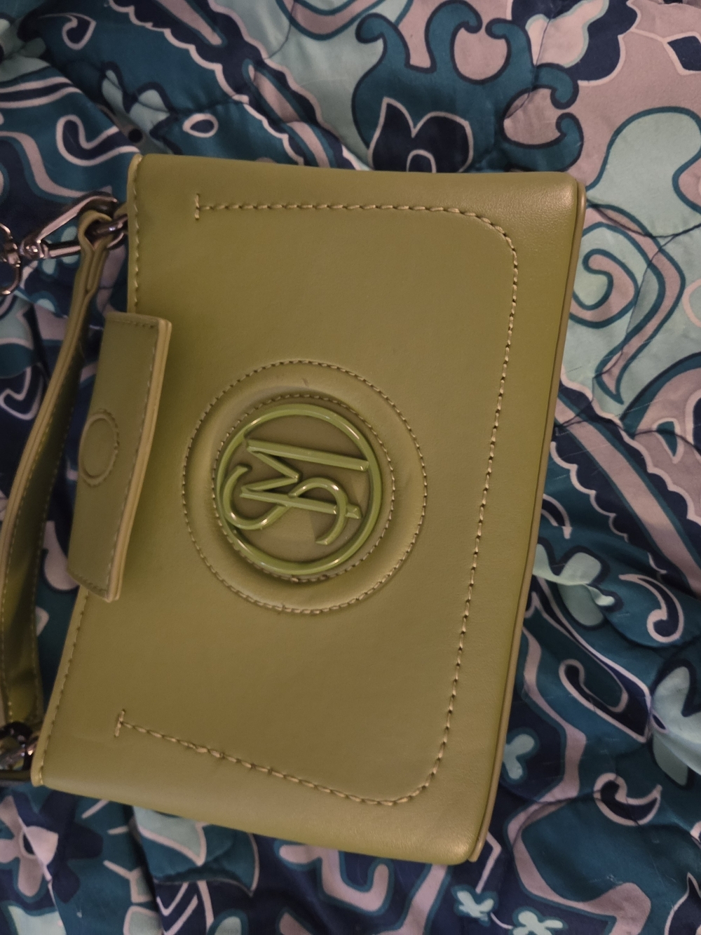 Steve Madden Chartreuse Green Crossbody Bag with Coin Pouch - Picture 2 of 5
